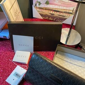 Gucci brown wallet